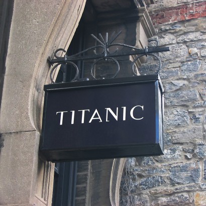 Sign_Titanic.jpg